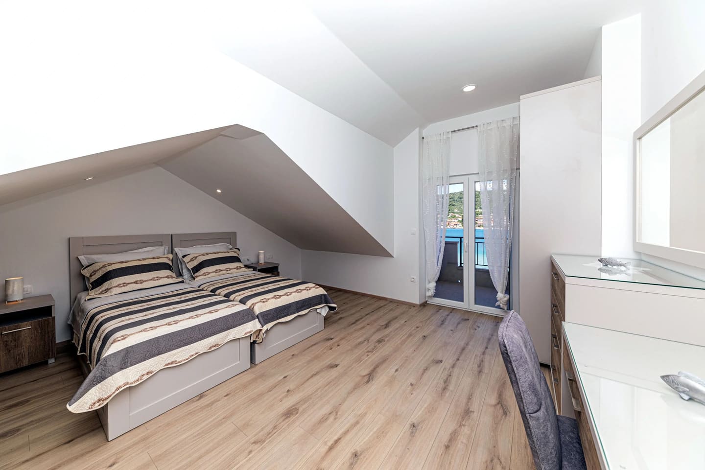 Bura — Second floor